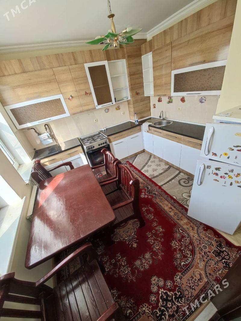 ELITKA SATLYK - Mary - img 6