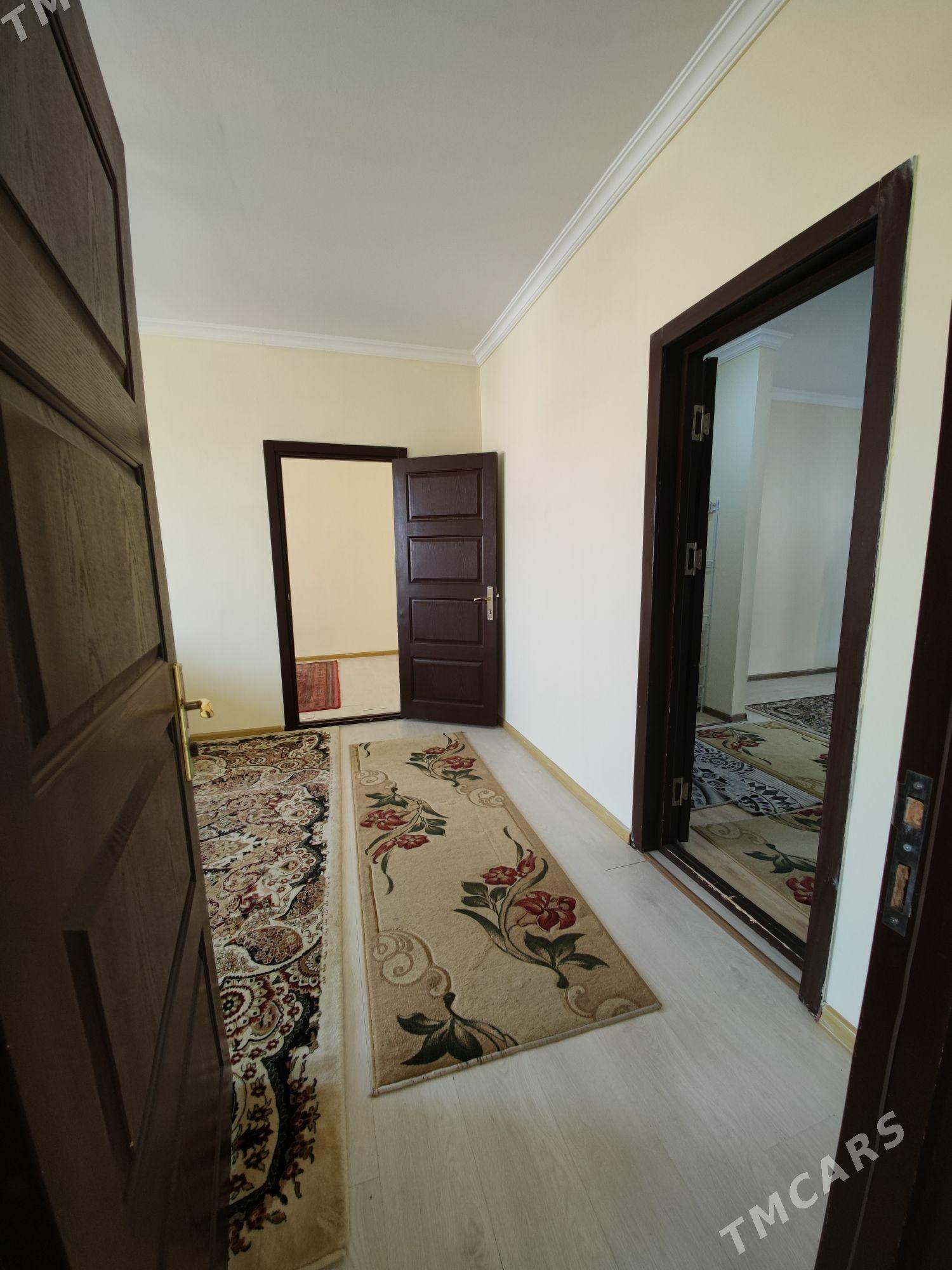 ELITKA SATLYK - Mary - img 7