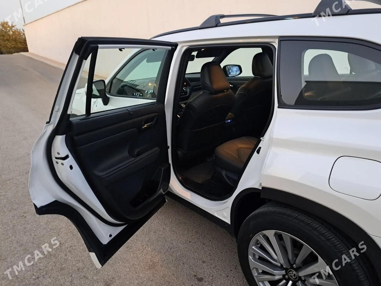 Toyota Highlander 2021 - 590 000 TMT - Aşgabat - img 3