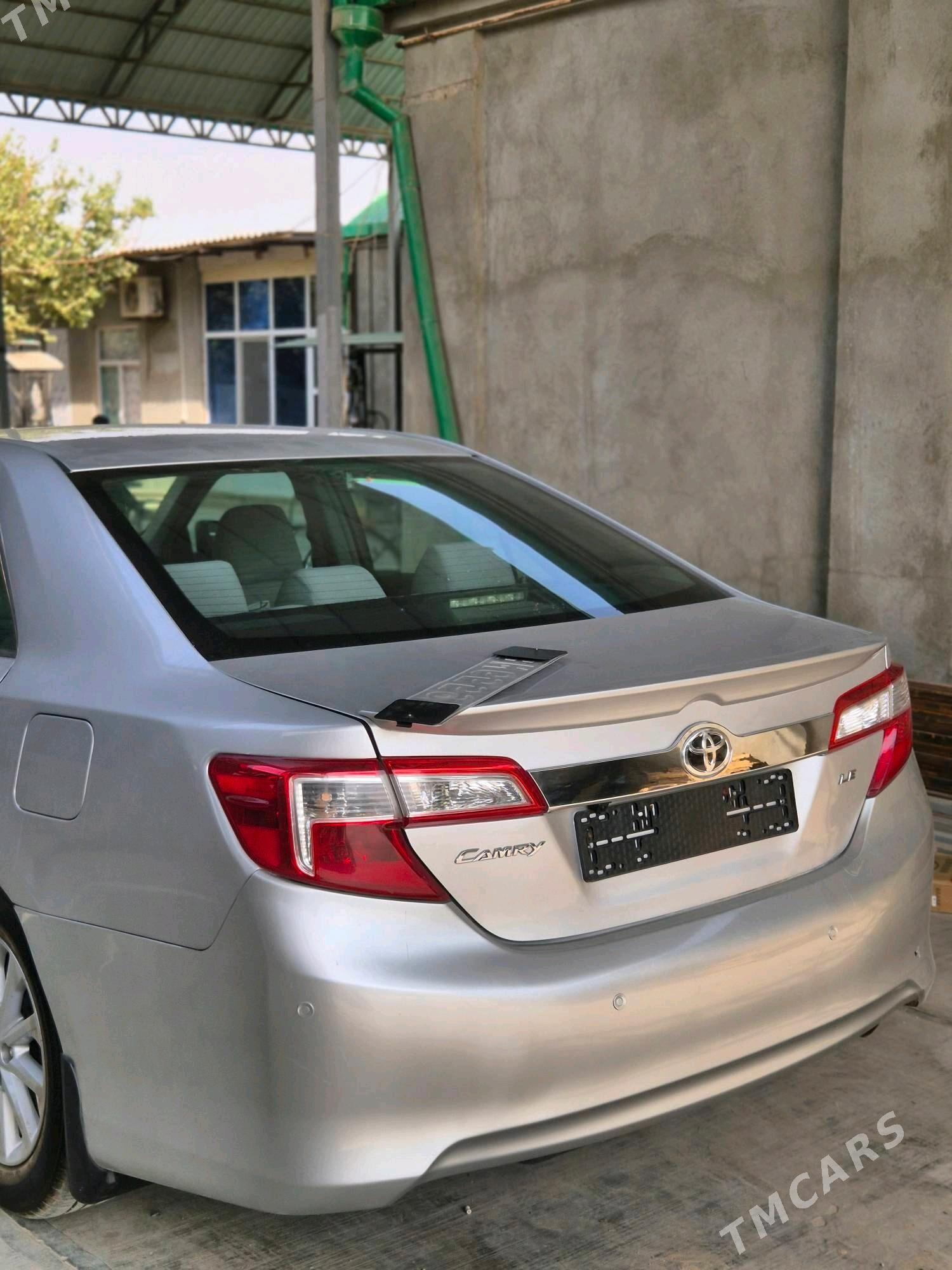 Toyota Camry 2012 - 220 000 TMT - Анев - img 4