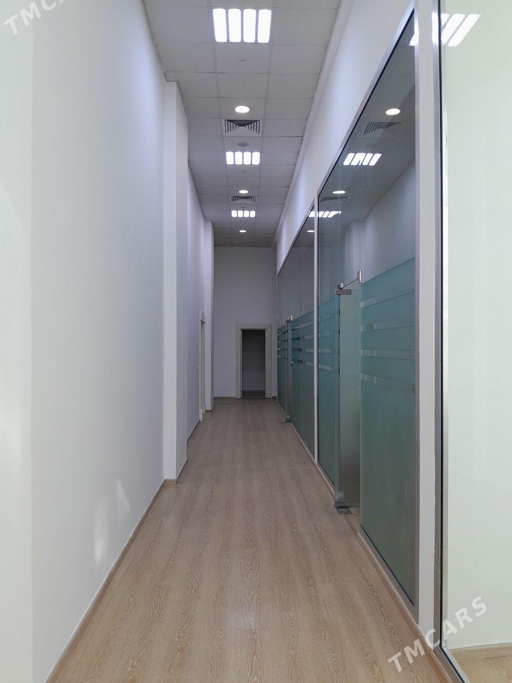 БЕРКАРАР ОФИС - 300 М2 - ТРЦ "Беркарар" - img 2