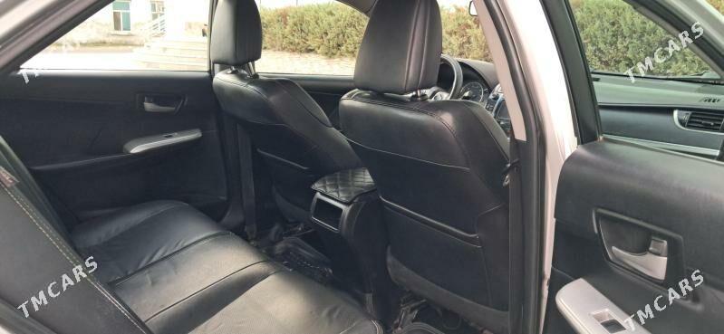 Toyota Camry 2014 - 200 000 TMT - Мары - img 3