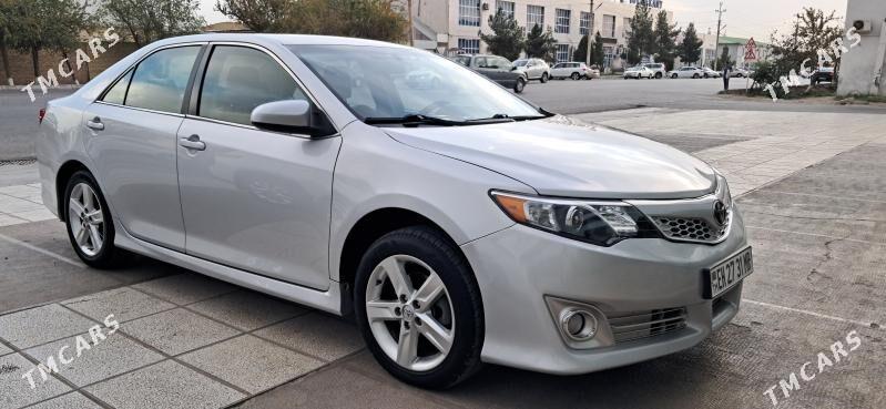 Toyota Camry 2014 - 200 000 TMT - Мары - img 6