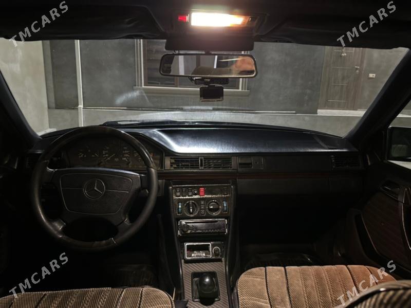 Mercedes-Benz 300D 1992 - 80 000 TMT - Балканабат - img 5