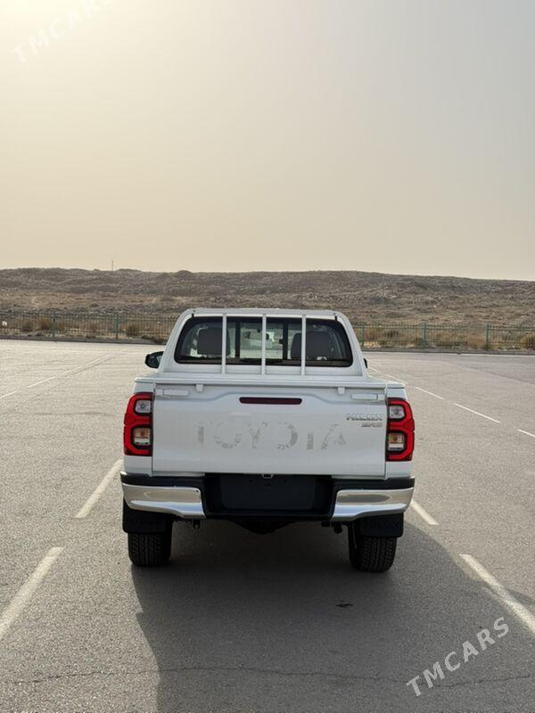 Toyota Hilux 2025 - 681 000 TMT - Aşgabat - img 7
