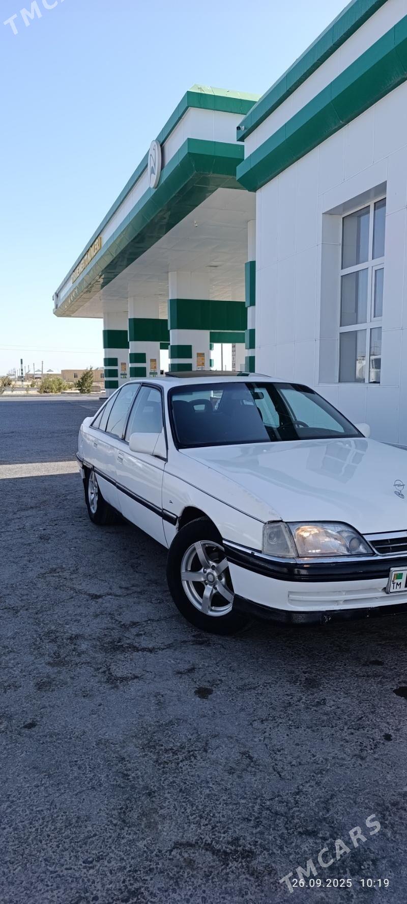 Opel Omega 1993 - 25 000 TMT - Дарганата - img 3