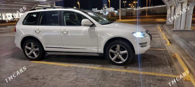 Volkswagen Touareg 2004 - 140 000 TMT - Туркменбаши - img 4
