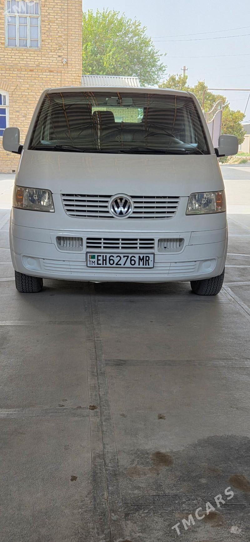 Volkswagen Transporter 2003 - 125 000 TMT - Мары - img 3