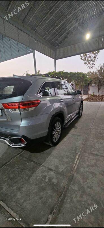 Toyota Highlander 2014 - 330 000 TMT - Мары - img 3