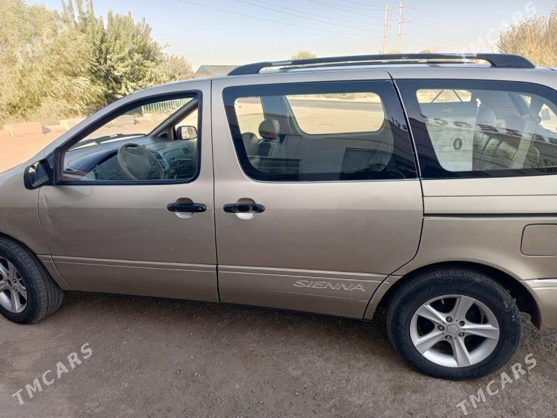 Toyota Sienna 2000 - 150 000 TMT - Шабатский этрап - img 3