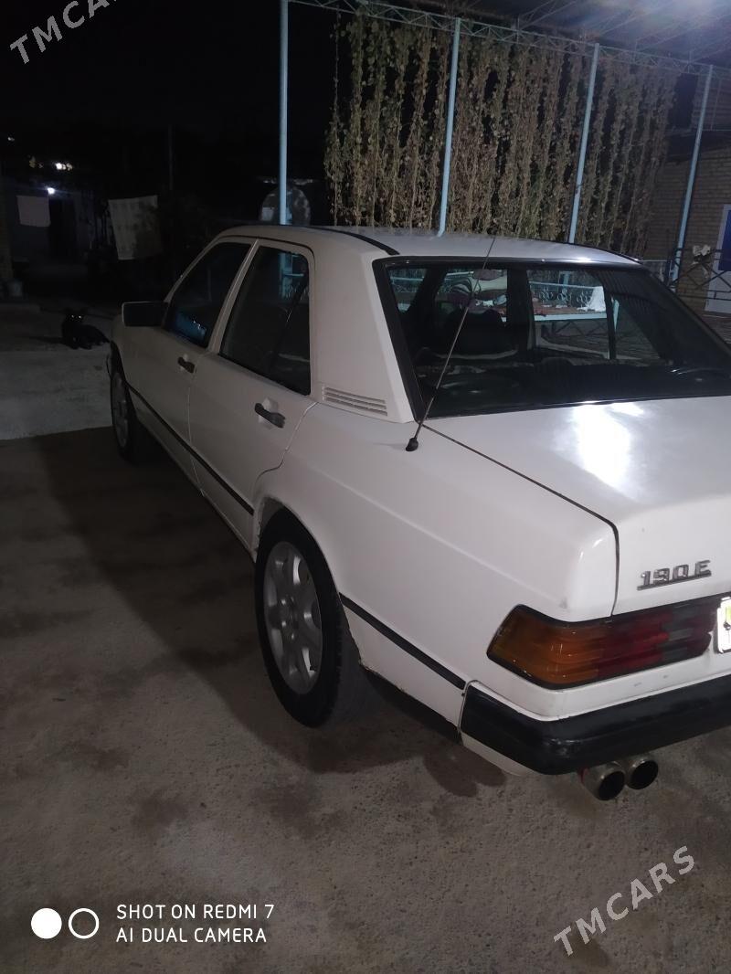 Mercedes-Benz 190E 1985 - 22 000 TMT - Туркменабат - img 1