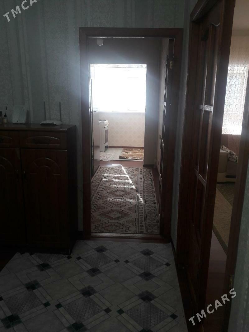 Микрайон 3-ком 2-этж - Türkmenbaşy - img 1