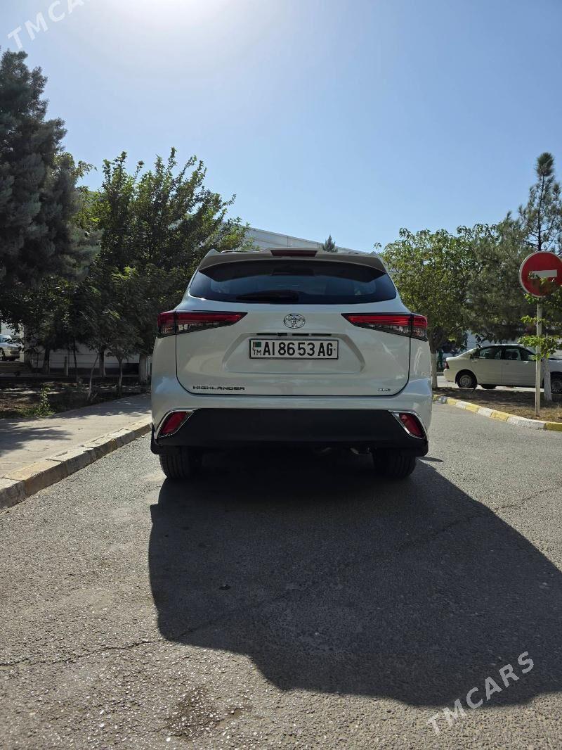 Toyota Highlander 2022 - 520 000 TMT - Aşgabat - img 5