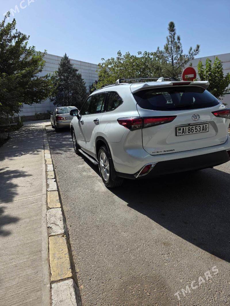 Toyota Highlander 2022 - 520 000 TMT - Aşgabat - img 3