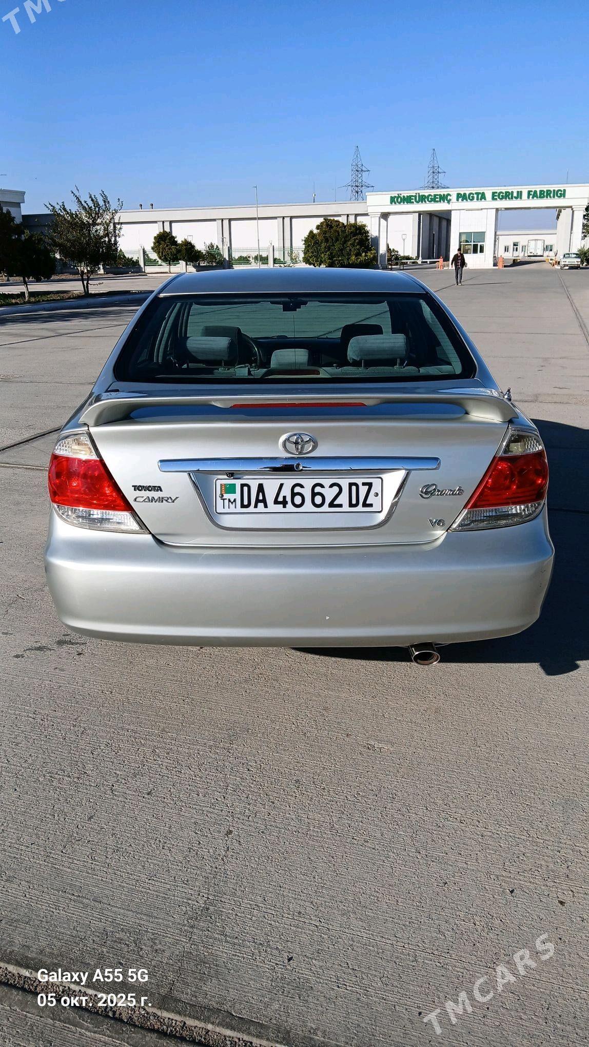 Toyota Camry 2005 - 187 000 TMT - Кёнеургенч - img 4