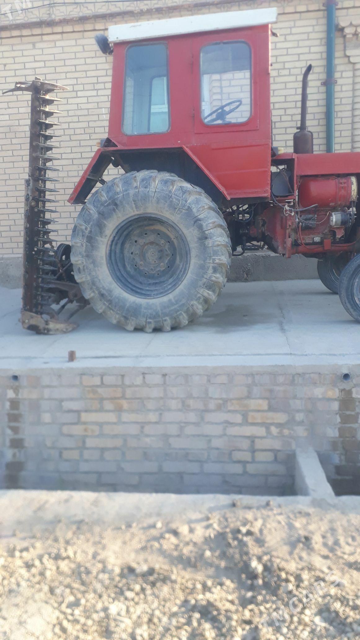 MTZ T-28 1996 - 50 000 TMT - Халач - img 9