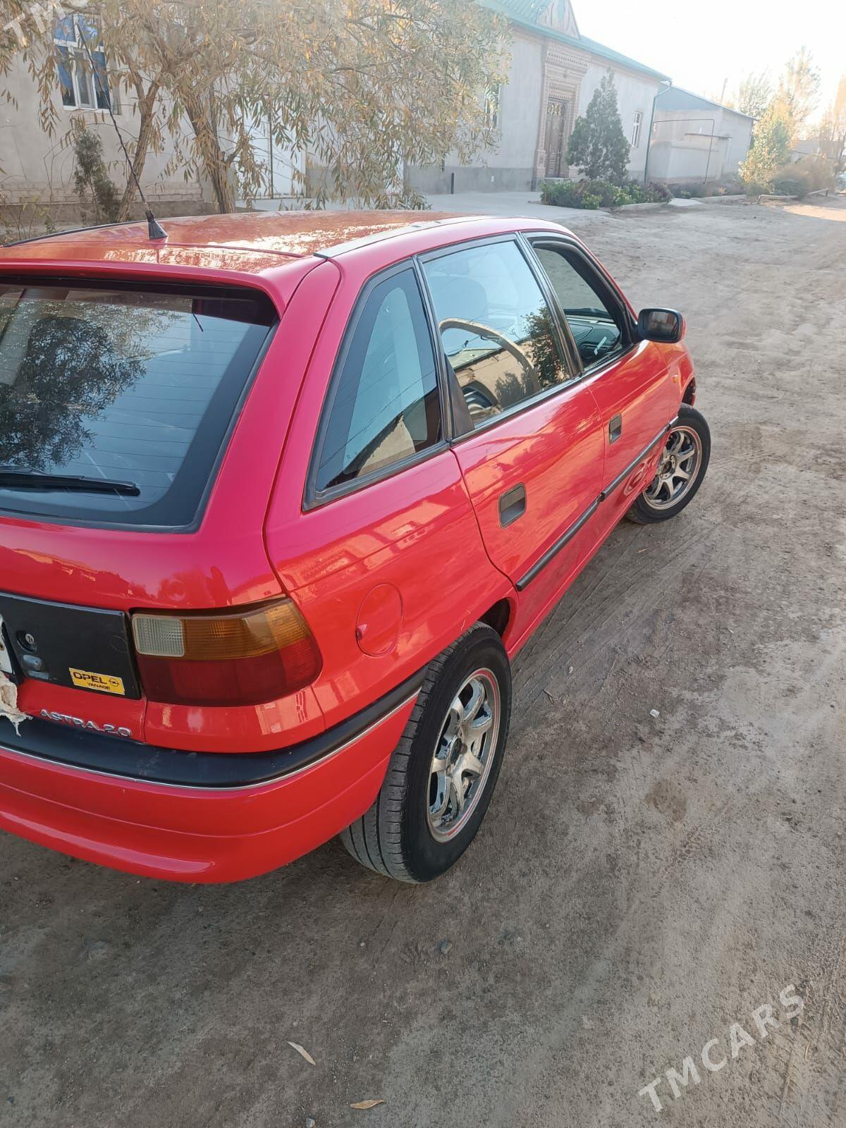 Opel Astra 1995 - 48 000 TMT - Губадаг - img 4