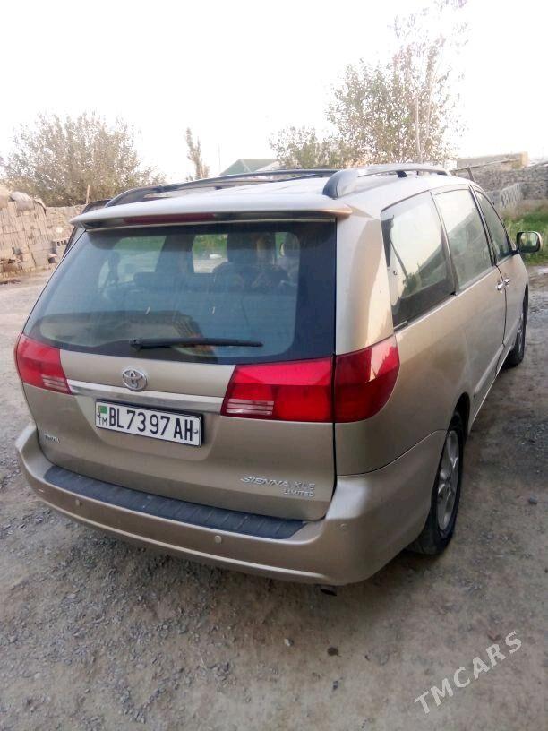 Toyota Sienna 2003 - 225 000 TMT - Бахарден - img 3