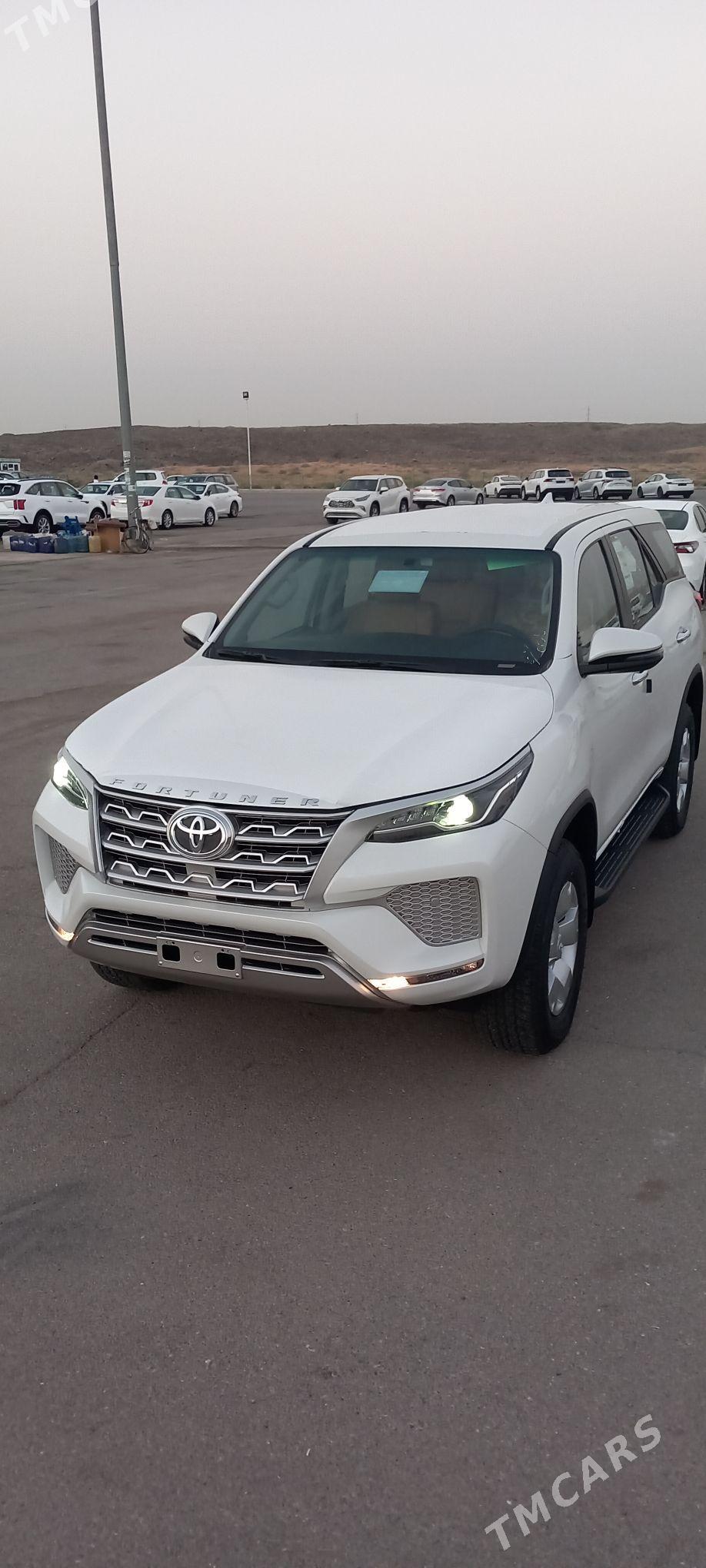 Toyota Fortuner 2025 - 665 000 TMT - Aşgabat - img 2