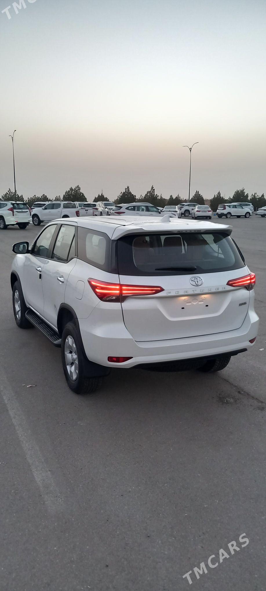 Toyota Fortuner 2025 - 665 000 TMT - Aşgabat - img 3