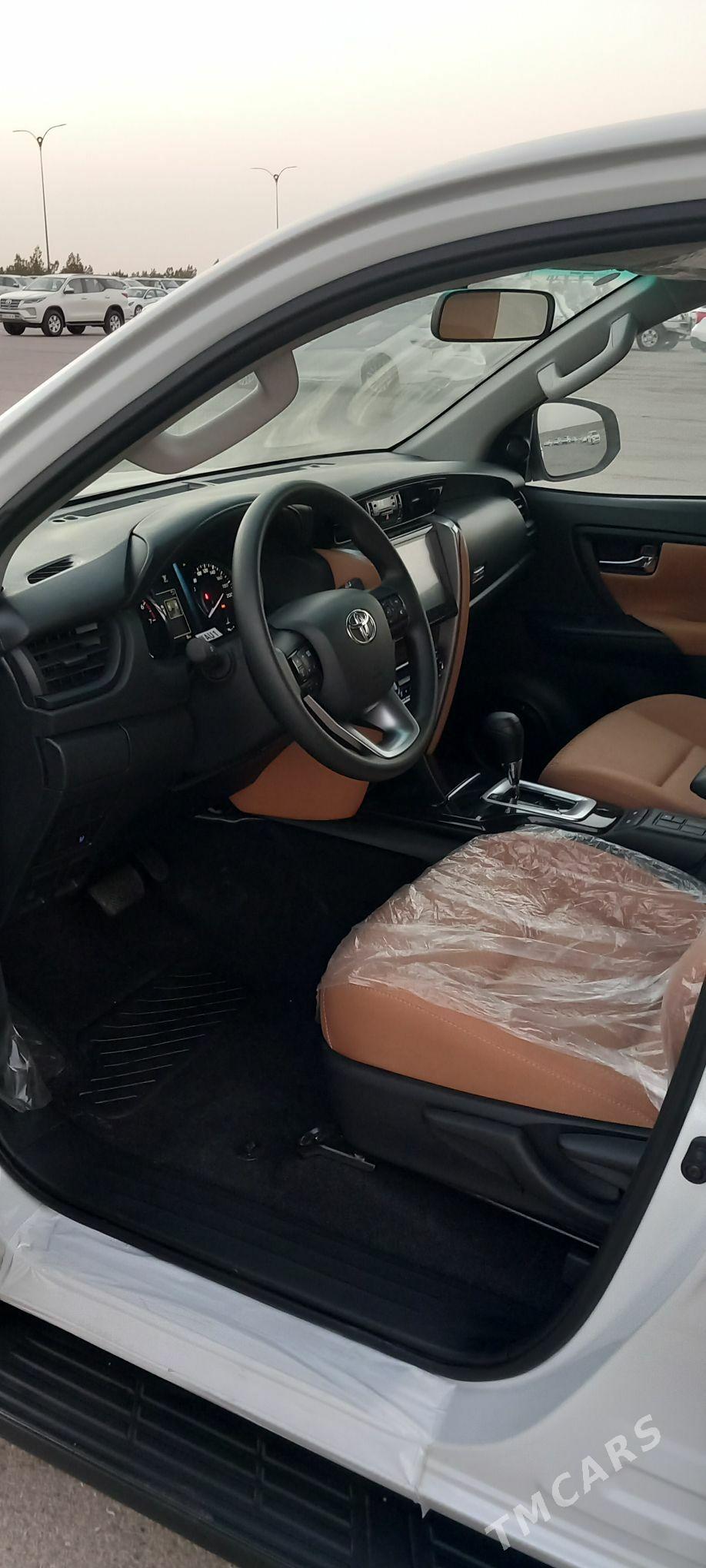 Toyota Fortuner 2025 - 665 000 TMT - Aşgabat - img 9