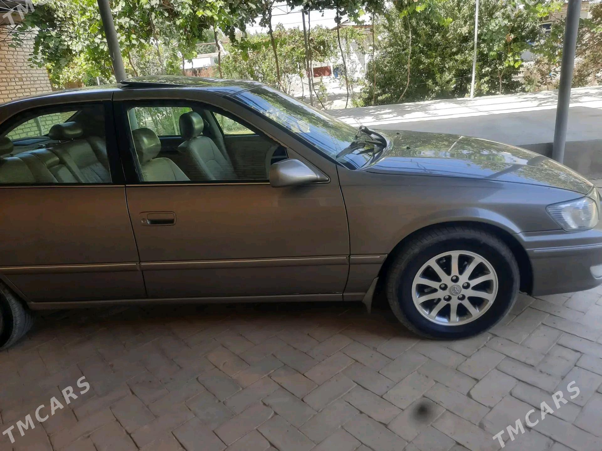 Toyota Camry 1999 - 170 000 TMT - Ёлётен - img 4