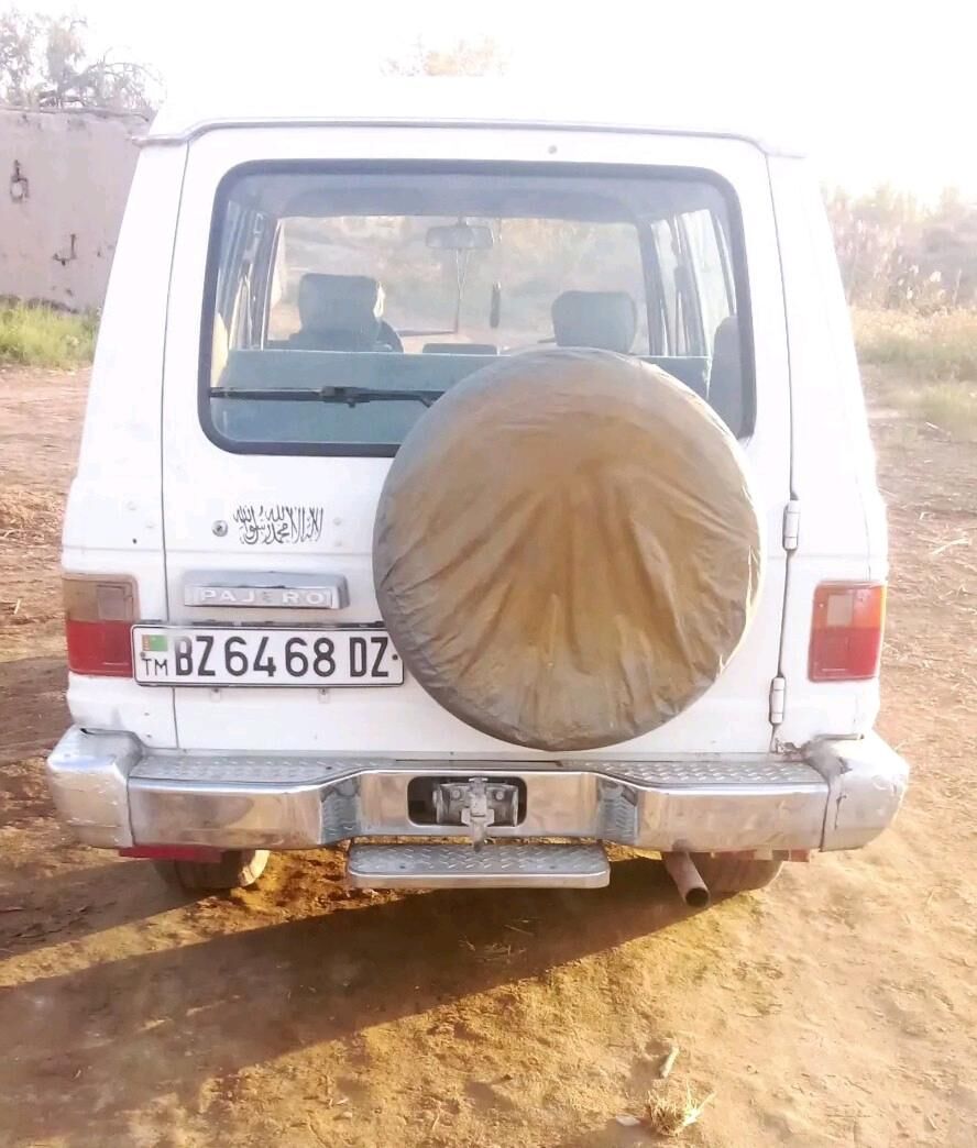 Mitsubishi Pajero 1988 - 30 000 TMT - Губадаг - img 2