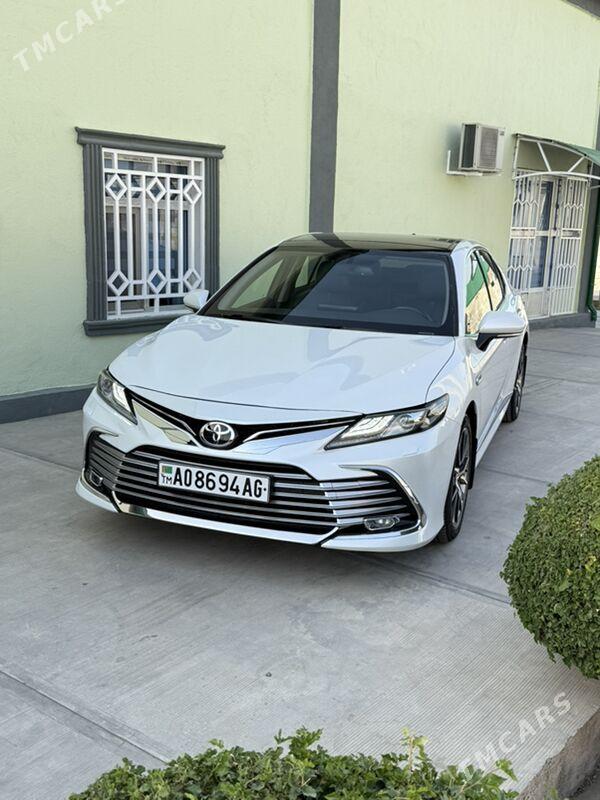 Toyota Camry 2022 - 630 000 TMT - Aşgabat - img 1
