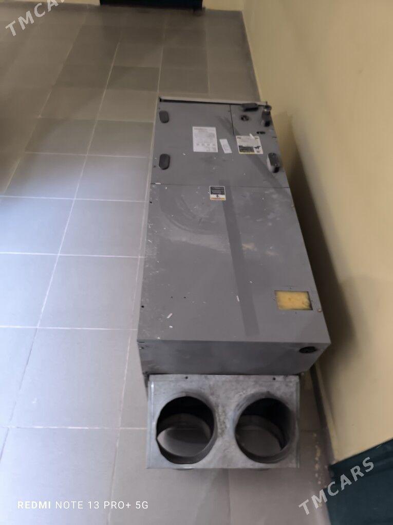 kansener satlyk - Ruhabat (90-njy razýezd) - img 1