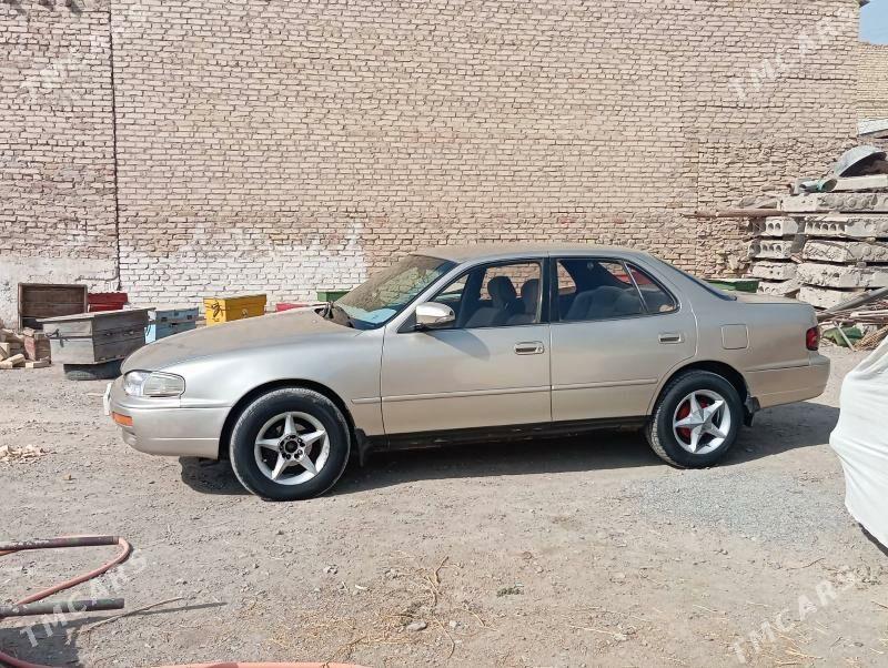 Toyota Camry 1995 - 90 000 TMT - Дянев - img 3