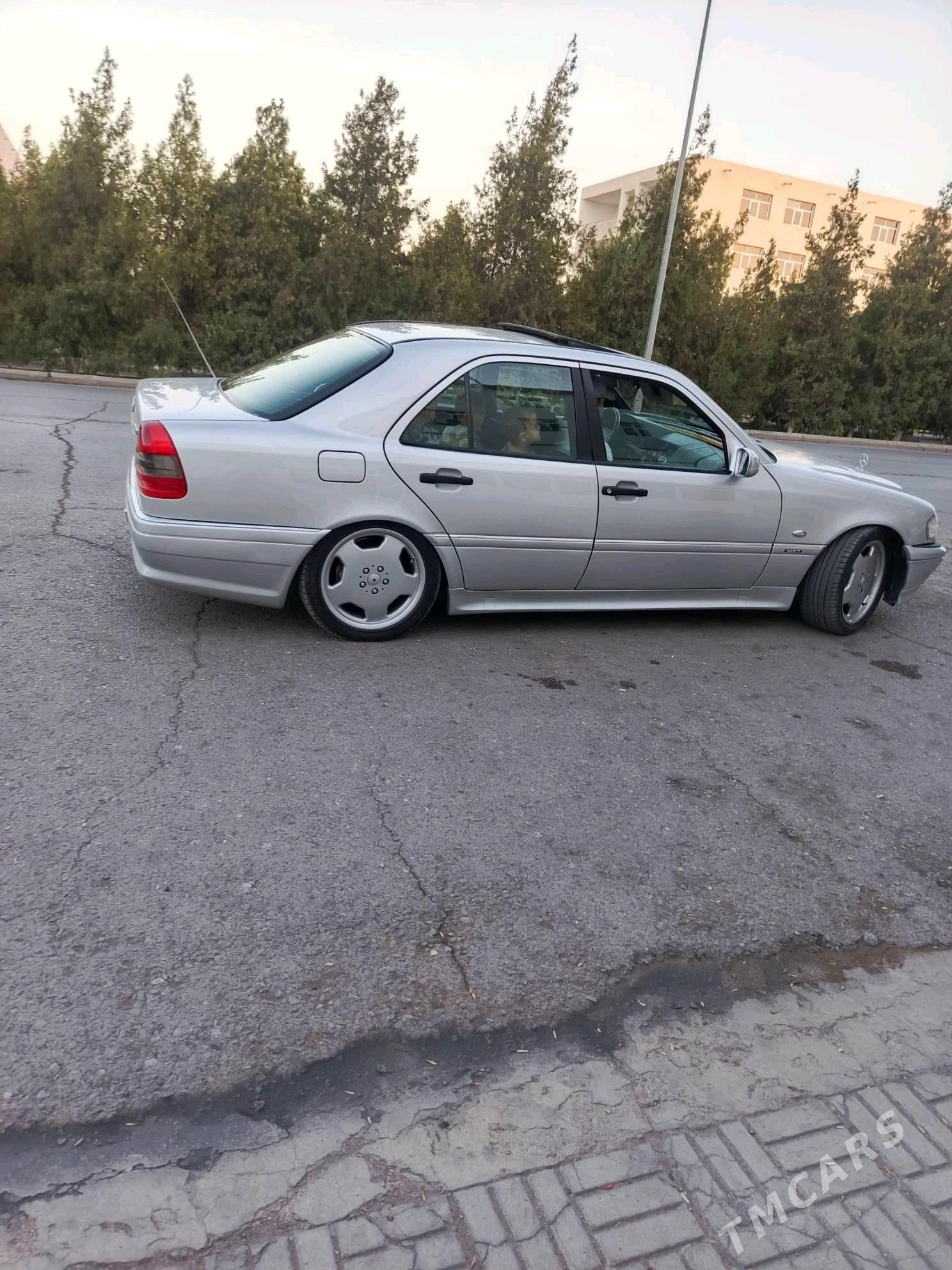 Mercedes-Benz 230E 1995 - 80 000 TMT - Дашогуз - img 2