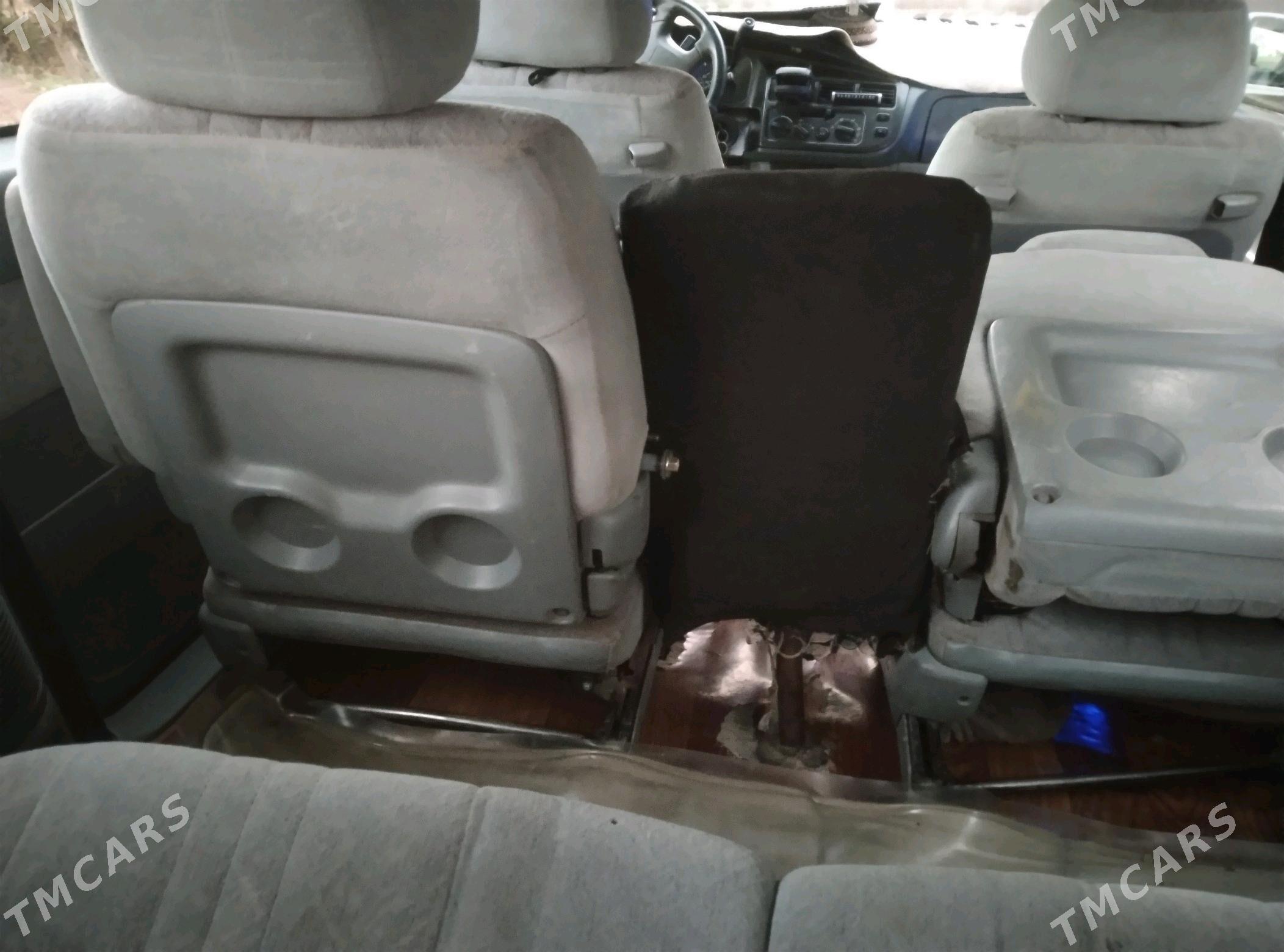 Toyota Sienna 2000 - 120 000 TMT - Губадаг - img 5