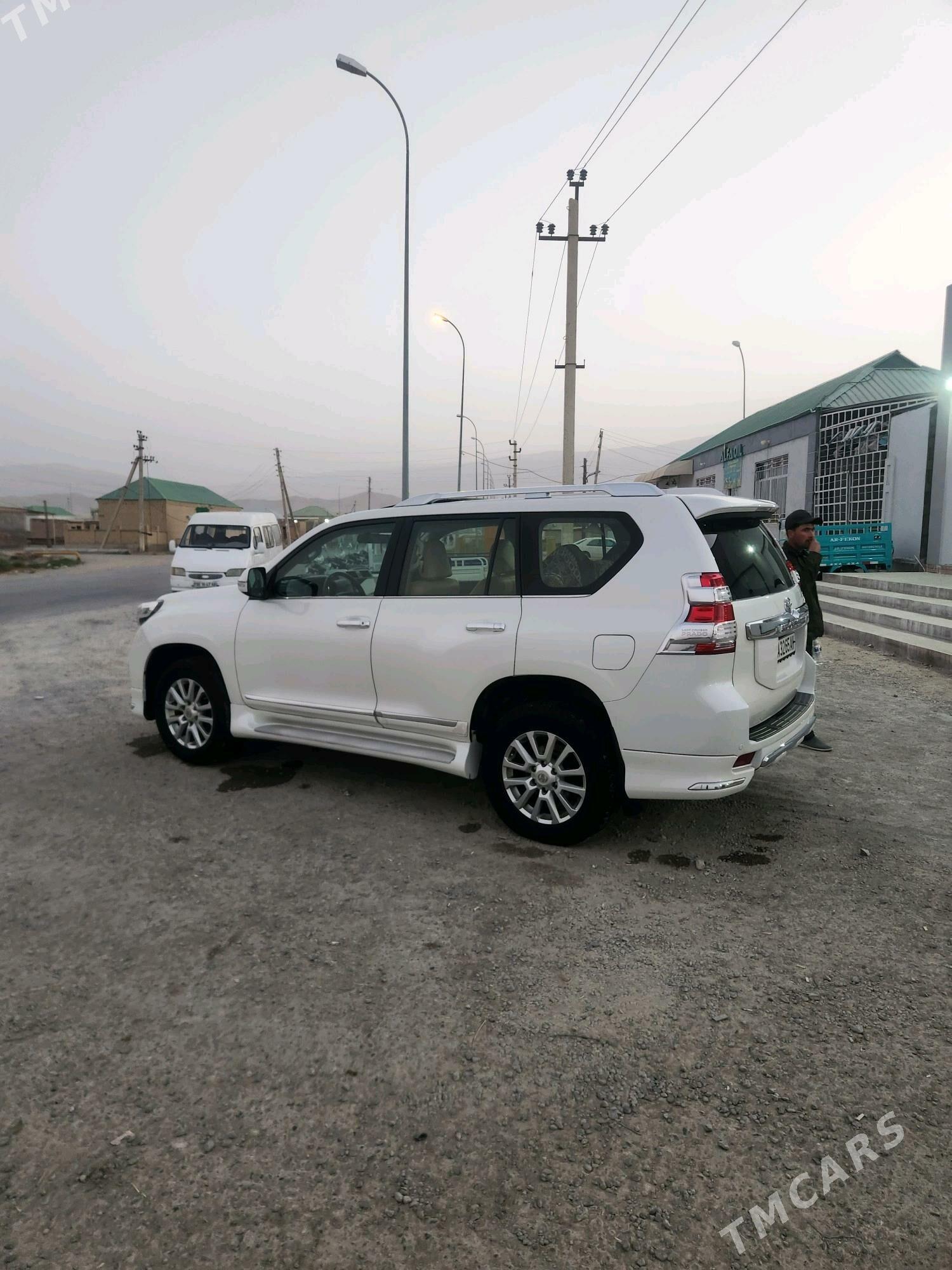 Toyota Land Cruiser Prado 2015 - 660 000 TMT - Бахарден - img 2