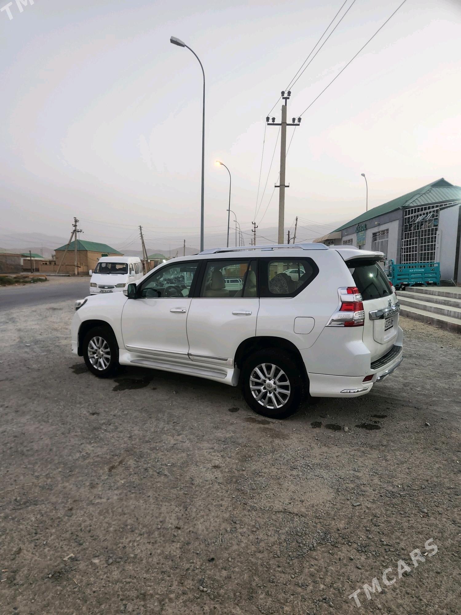 Toyota Land Cruiser Prado 2015 - 660 000 TMT - Бахарден - img 3