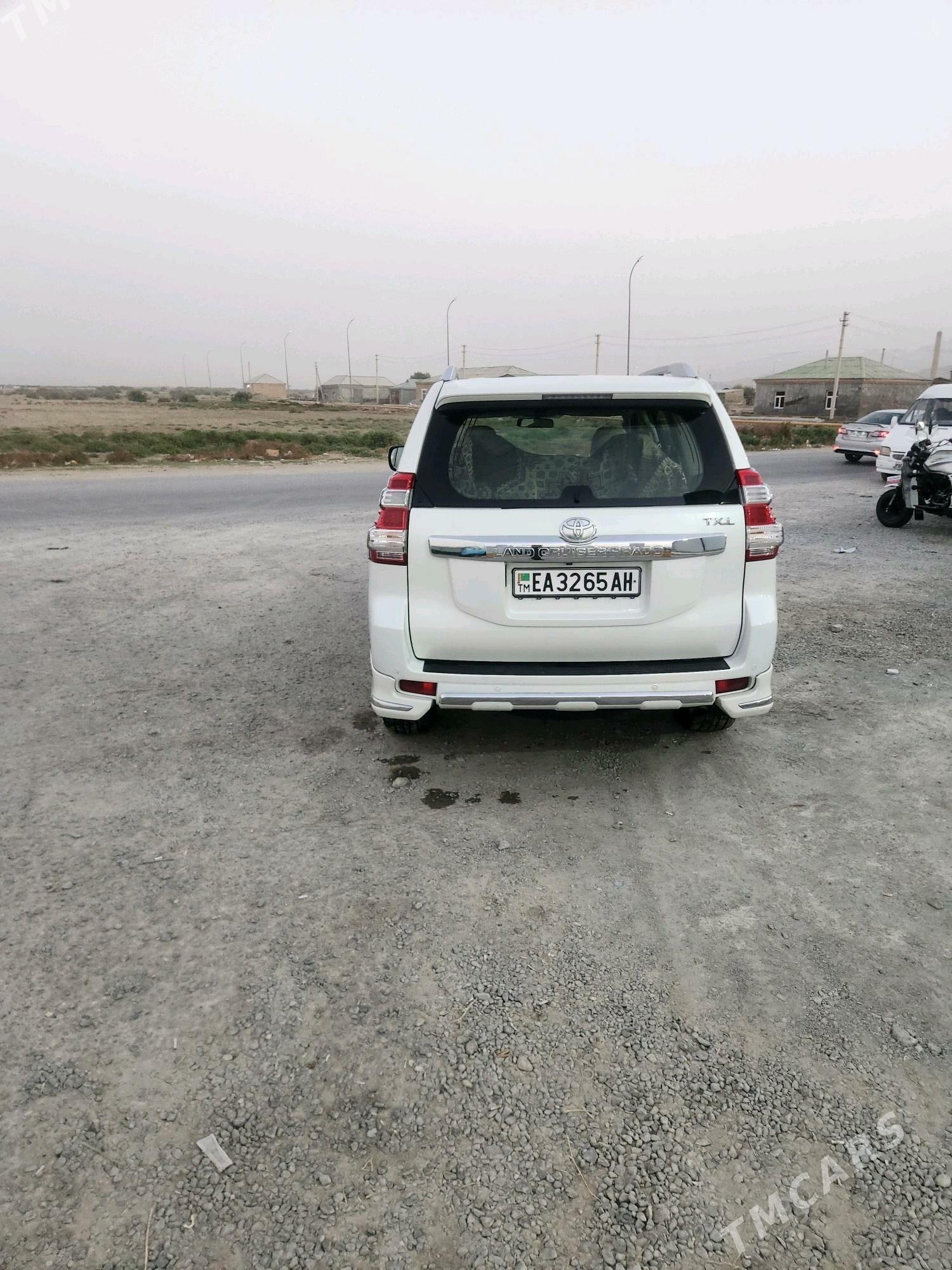 Toyota Land Cruiser Prado 2015 - 660 000 TMT - Бахарден - img 4