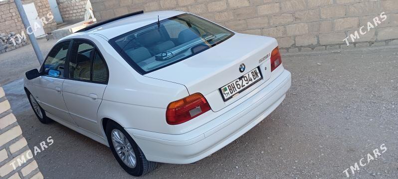 BMW 525 1998 - 115 000 TMT - Гумдаг - img 1