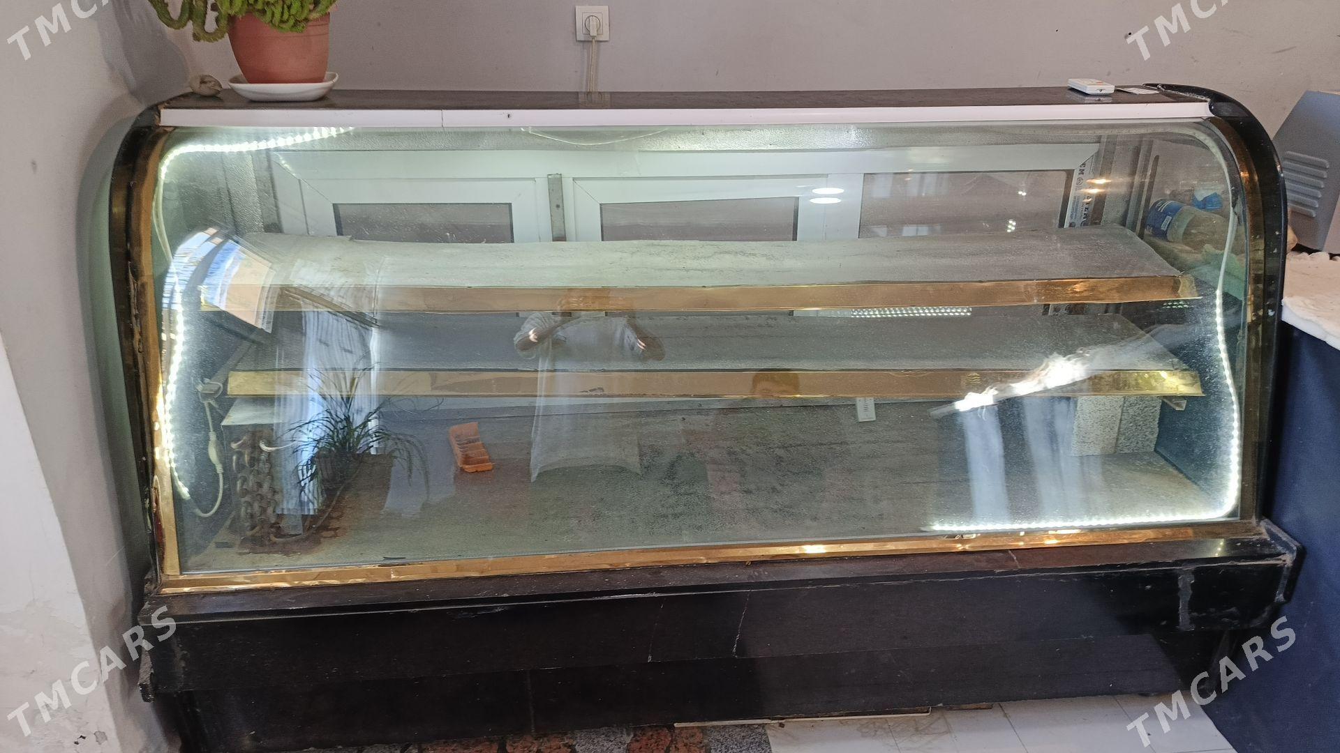 vitrin holodilnik - Фарап - img 1