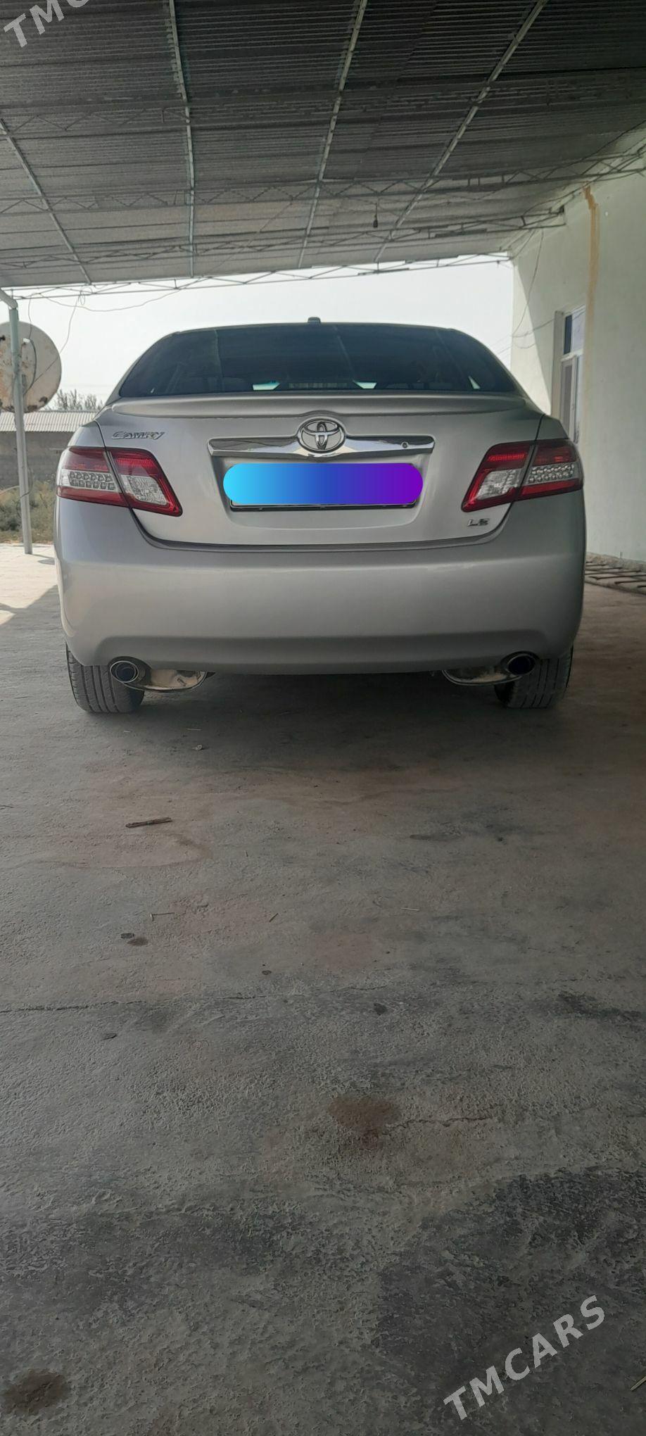 Toyota Camry 2011 - 220 000 TMT - Kaka - img 3