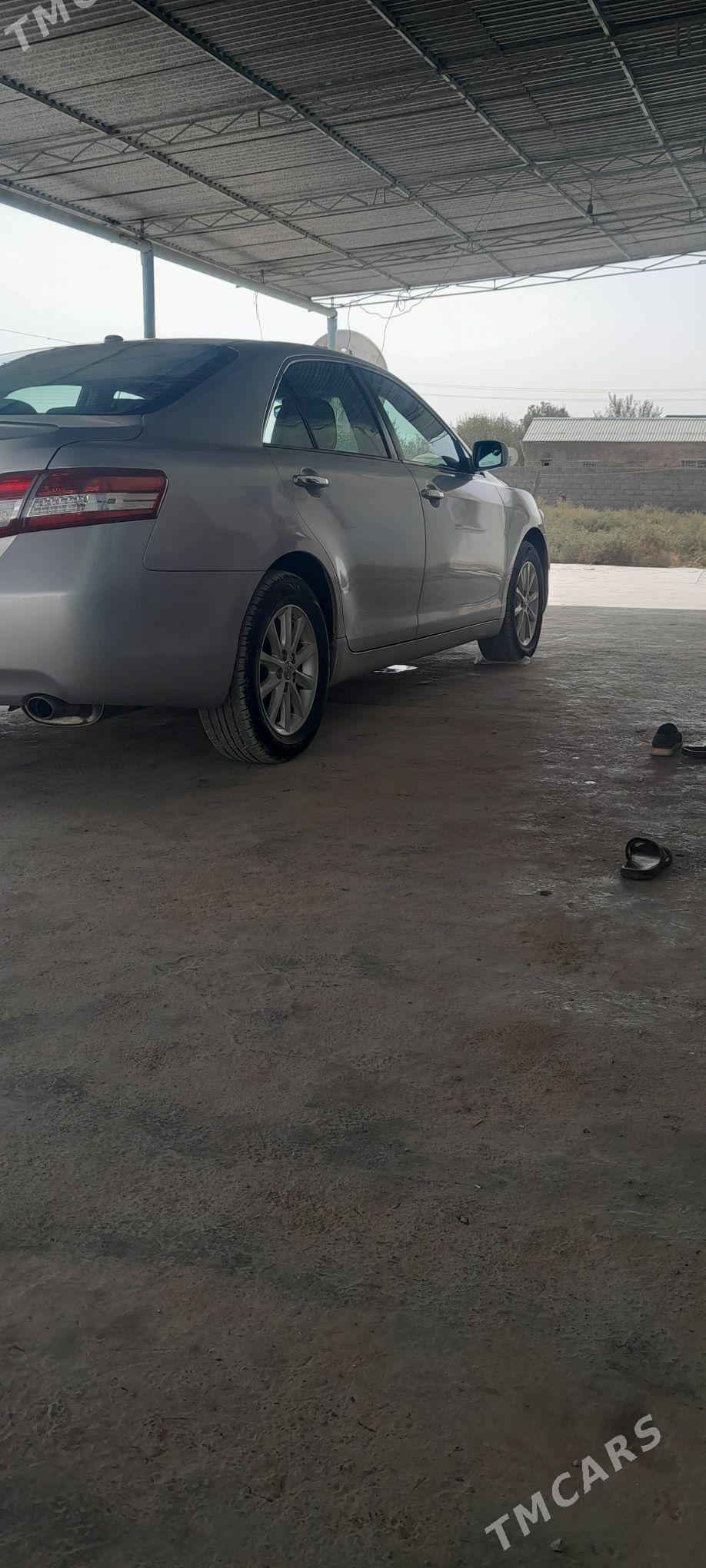 Toyota Camry 2011 - 220 000 TMT - Kaka - img 4