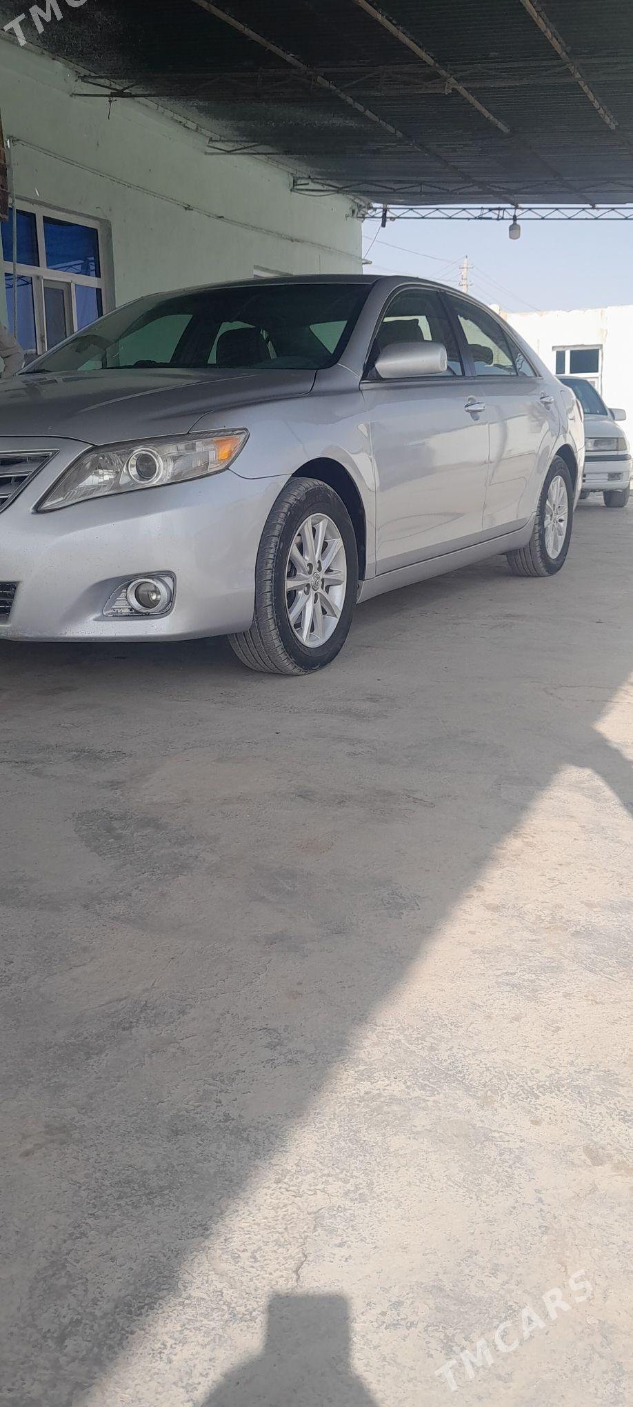 Toyota Camry 2011 - 220 000 TMT - Kaka - img 2