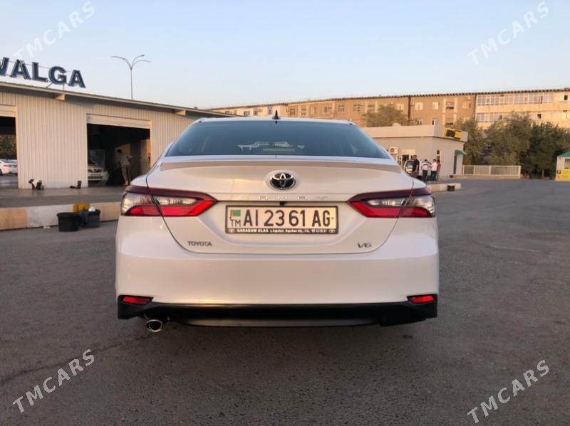 Toyota Camry Hybrid 2022 - 253 000 TMT - Aşgabat - img 6