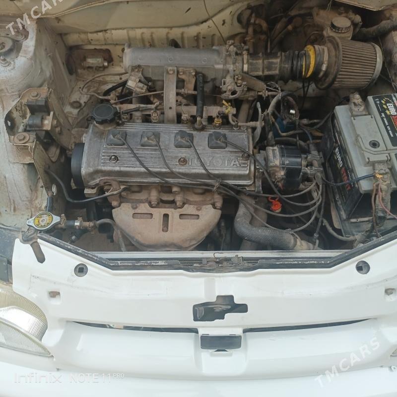 Toyota Carina 1998 - 55 000 TMT - Байрамали - img 2