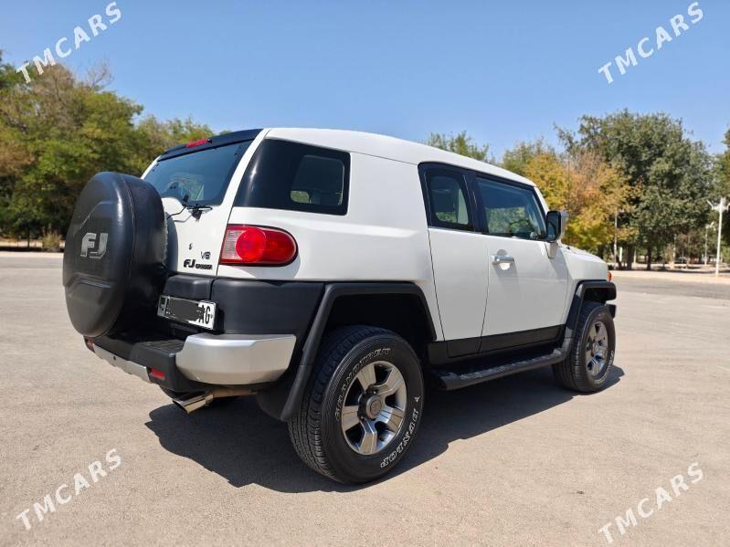 Toyota FJ Cruiser 2007 - 470 000 TMT - Aşgabat - img 6