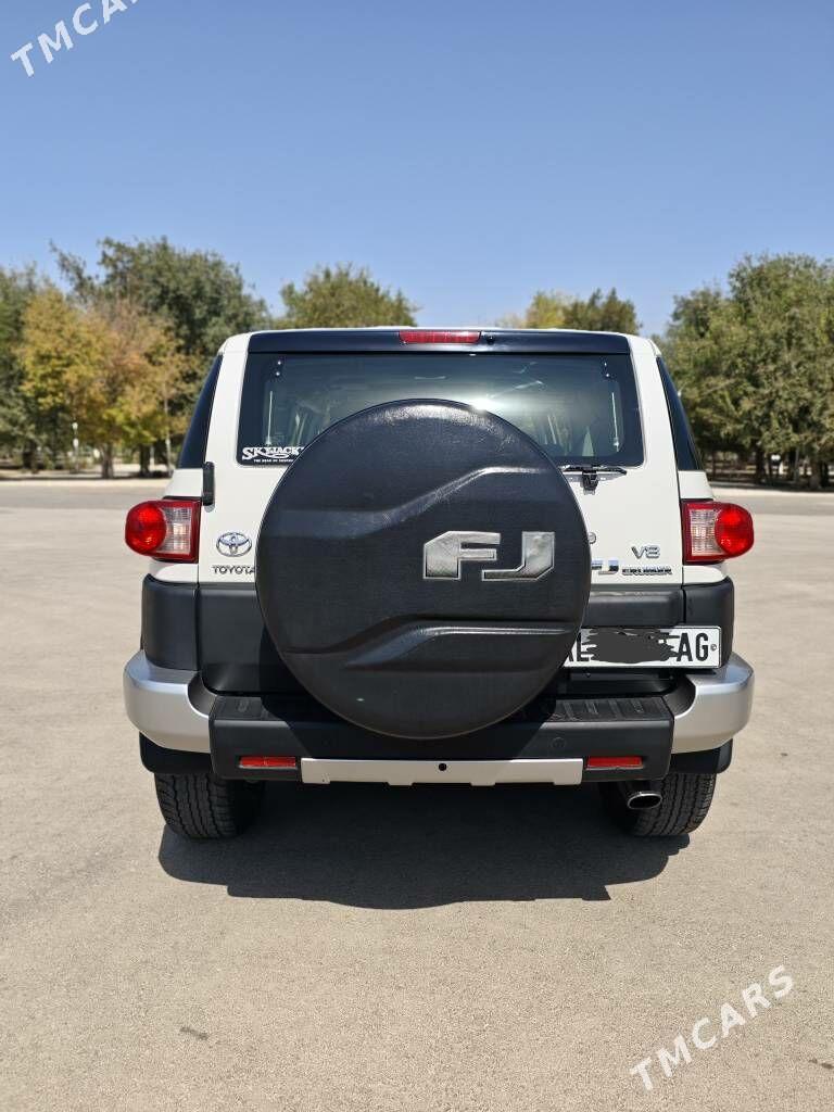 Toyota FJ Cruiser 2007 - 470 000 TMT - Aşgabat - img 3