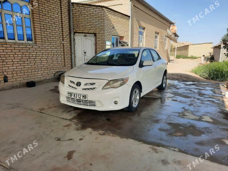 Toyota Corolla 2011 - 130 000 TMT - Мары - img 1