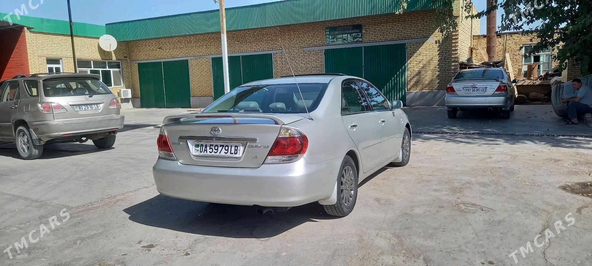 Toyota Camry 2005 - 260 000 TMT - Kerki - img 3