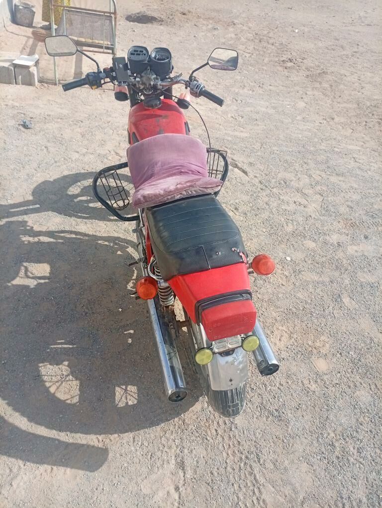 Iž Ýupiter 2012 - 18 000 TMT - Ак-Бугдайский этрап - img 1