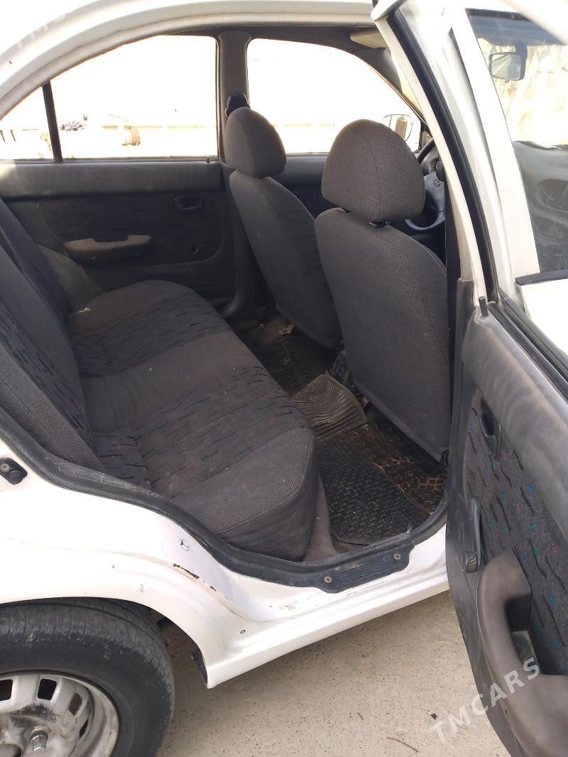 Hyundai Accent 1998 - 25 000 TMT - Büzmeýin - img 3