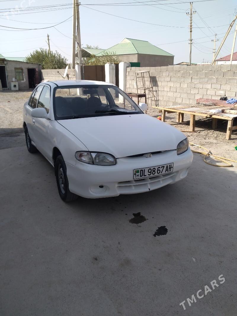 Hyundai Accent 1998 - 25 000 TMT - Büzmeýin - img 9