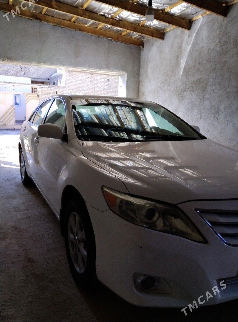 Toyota Camry 2010 - 190 000 TMT - Кёнеургенч - img 5